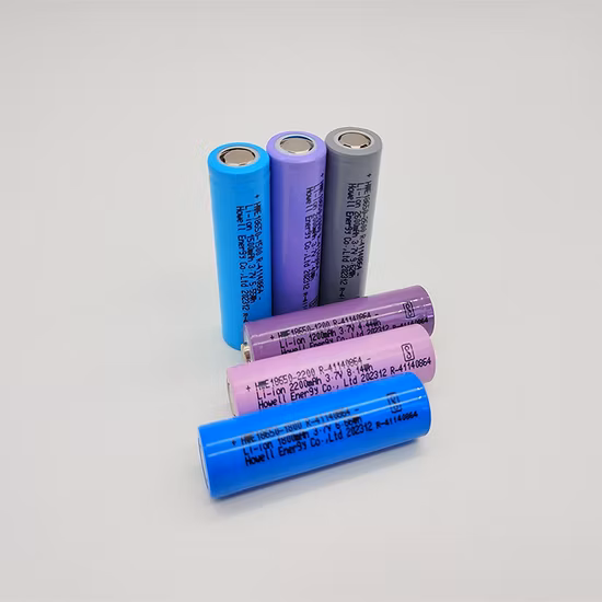 Plus de 500 fois la durée de vie du cycle KC certificat CE Rechargeable 3.7V 1800mAh Lithium Ion 18650 Cellule de batterie de capacité cylindrique